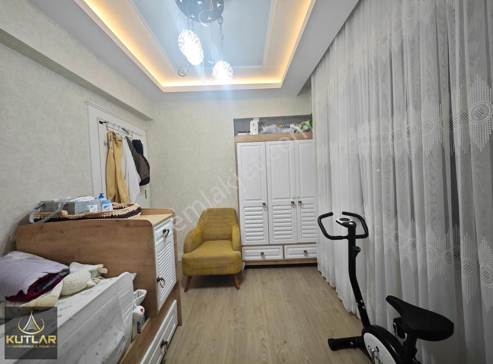 " Kutlardan Bülbülzadede Cadde Üzeri Ultra Lüks Fırsat Daire ". - Görsel 2