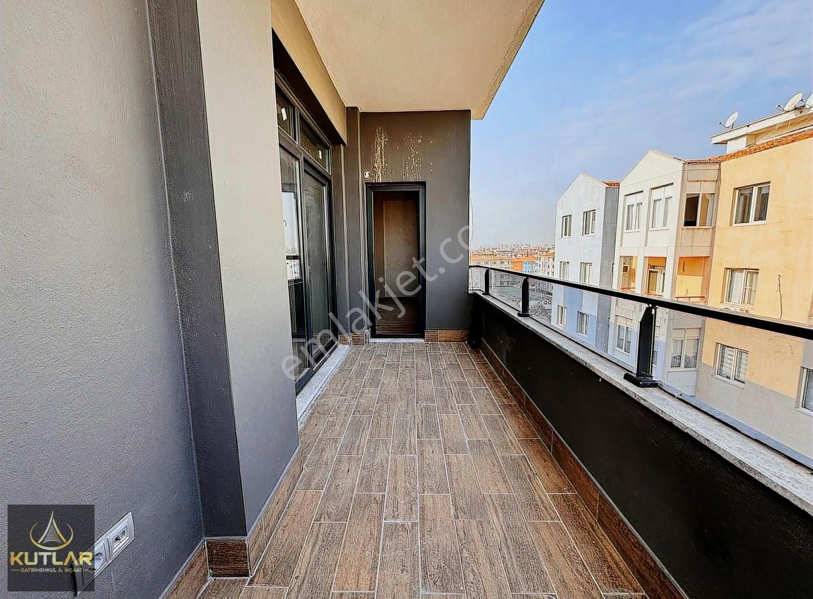 Kutlar'dan 25 Aralık Devlet Hastanesi Karşısı Satılık 2+1 Daire! - Görsel 29