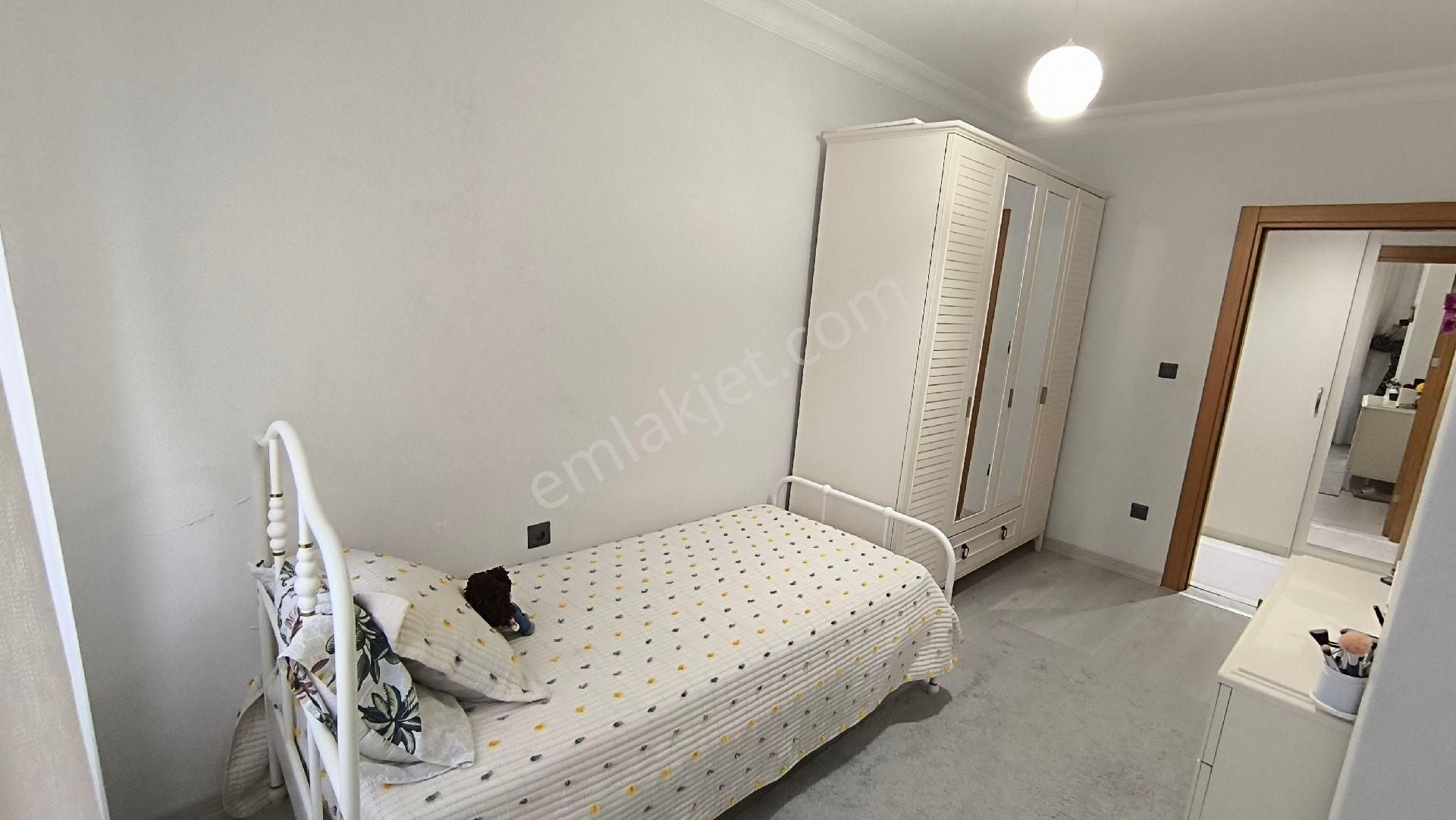 Bahçelievler Yenibosna Zafer M. 3+1 3.kat Asansör Otopark Dekorlu Satılık Daire - Görsel 28