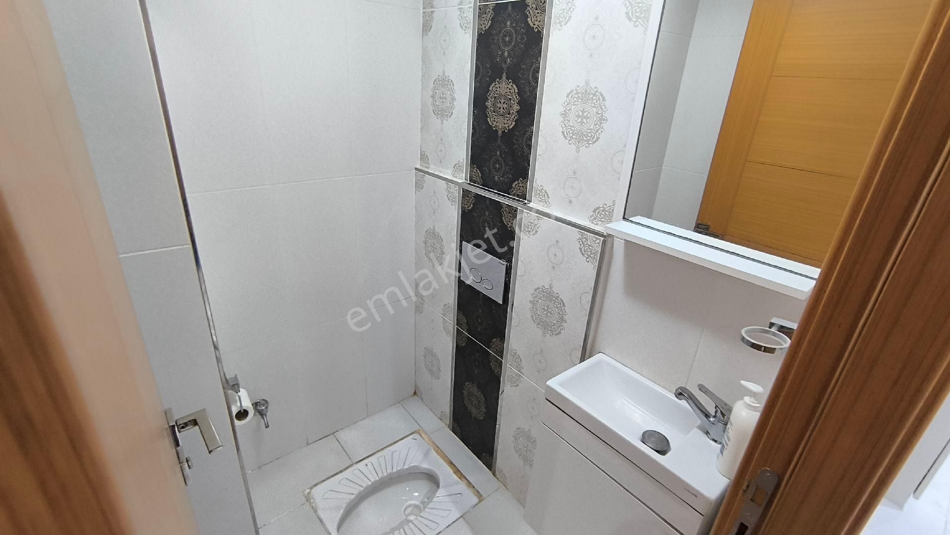 Bahçelievler Yenibosna Zafer M. 3+1 3.kat Asansör Otopark Dekorlu Satılık Daire - Görsel 34