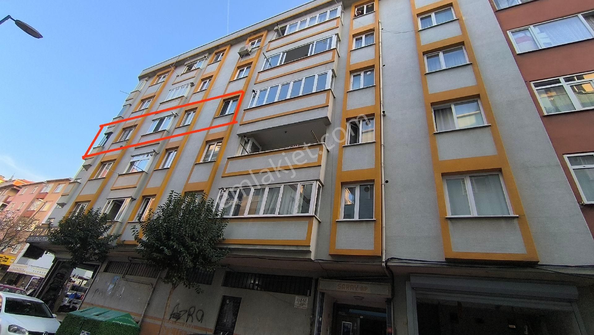 Bahçelievler Yenibosna Zafer M. 3+1 3.kat Asansör Otopark Dekorlu Satılık Daire - Görsel 3