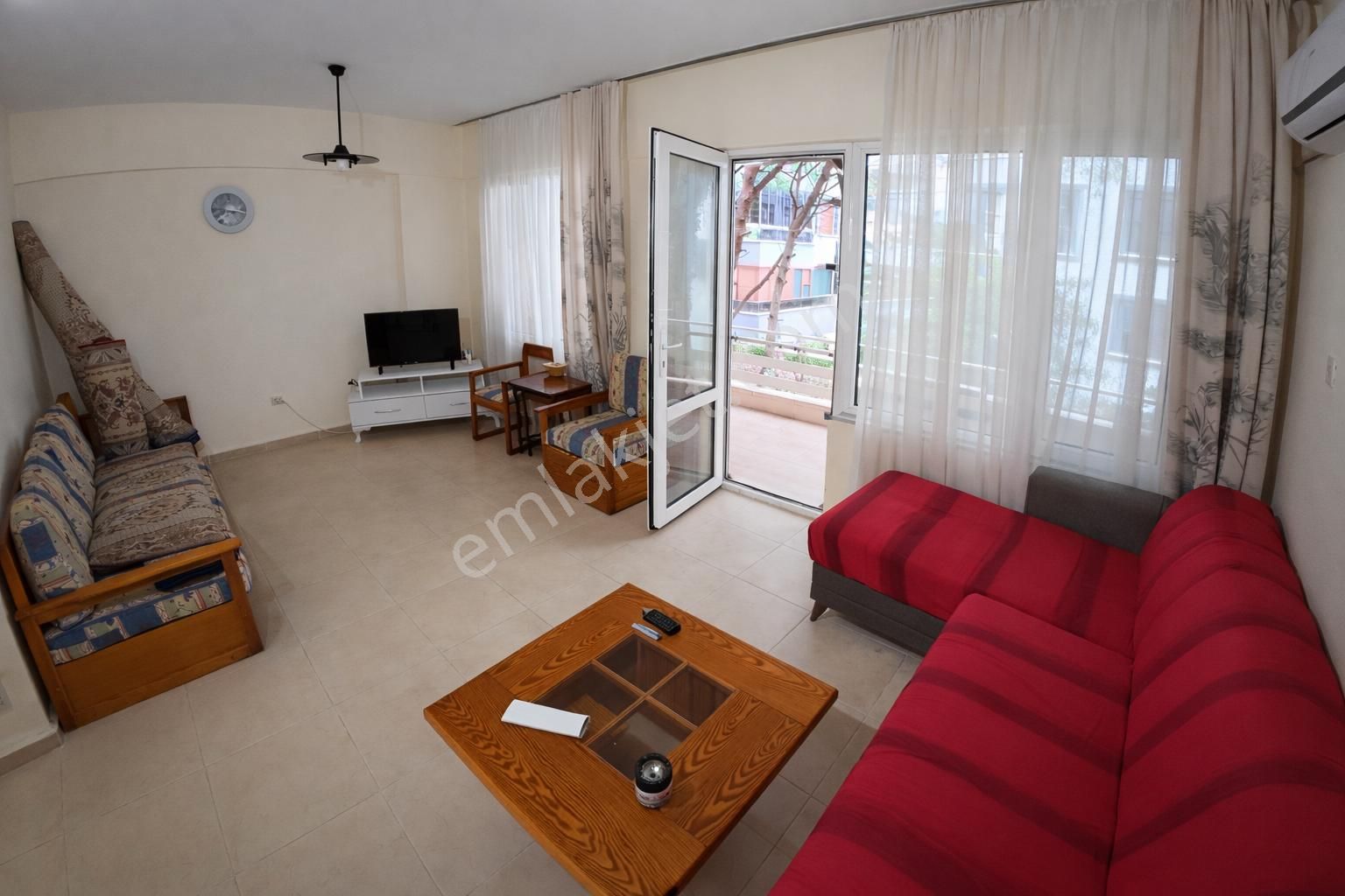 Sarımsaklı’da Plaja 250m – 1. Kat 100 M² – Krediye Uygun Yazlık Daire – Boş & Hemen Teslim