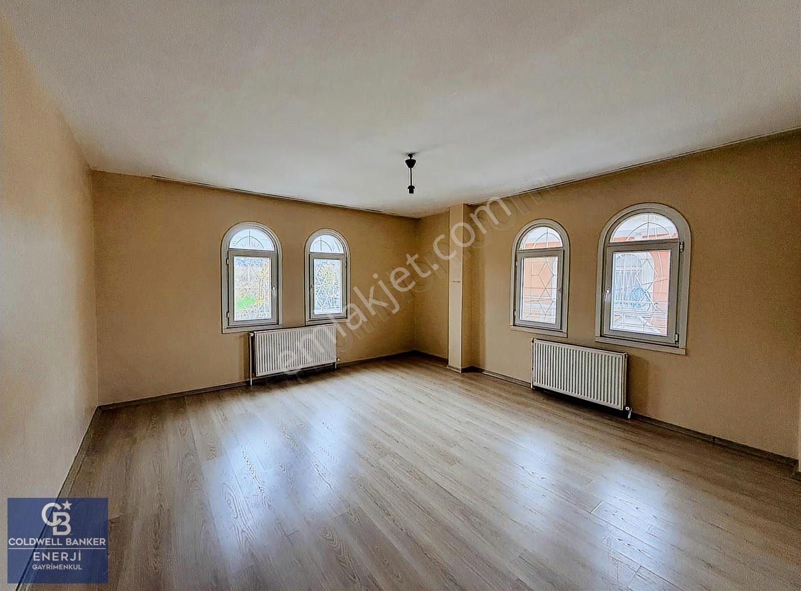 Silivri Cumhuriyet Mah. Satılık 4+1 Bahçeli İkiz Villa - Görsel 14