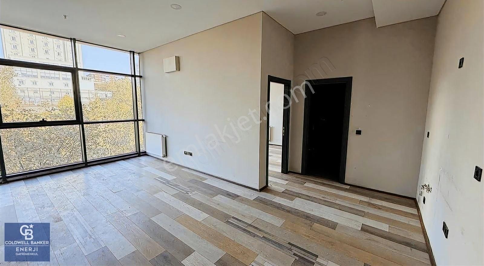 Avcılar Kiralık 1+1 90 M2 Ofis & İş Yeri E-5'e 100 M. Mesafede - Görsel 4