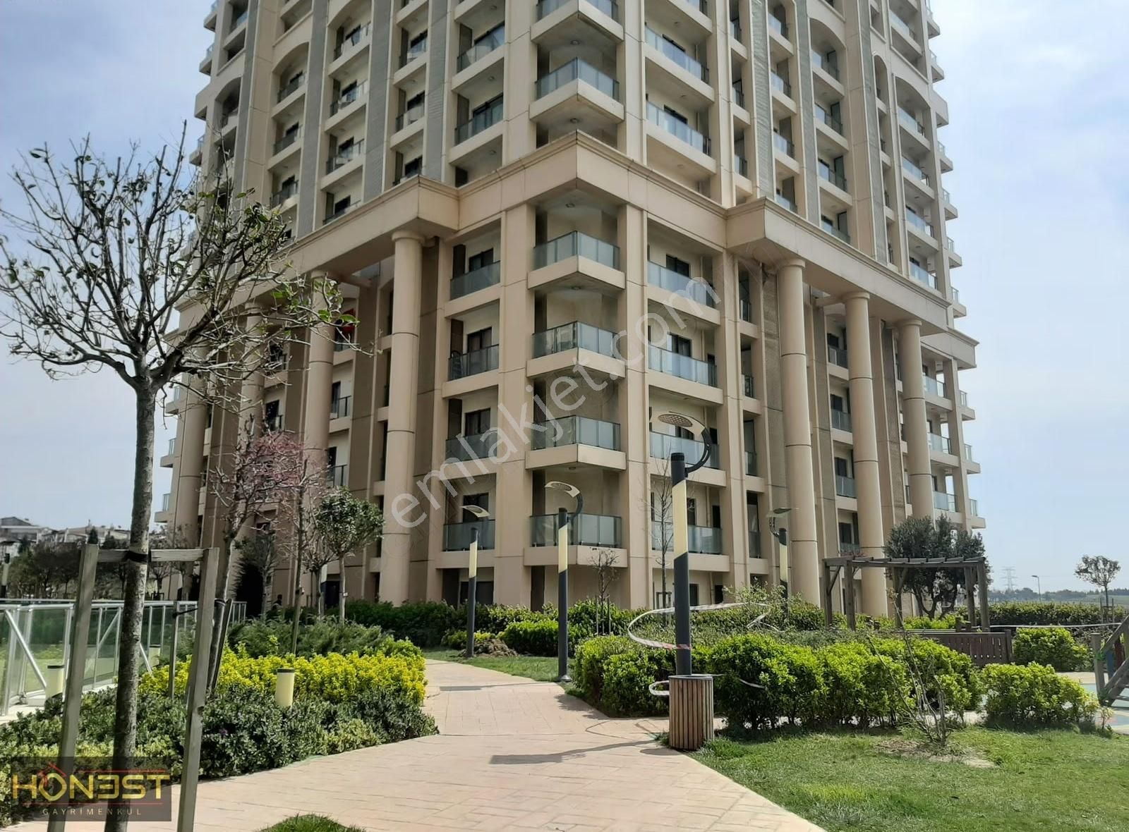 Kiptaş Venezia Mega Satılık 1+1 Full Eşyalı Büyük Daire..avm Mnz - Görsel 8