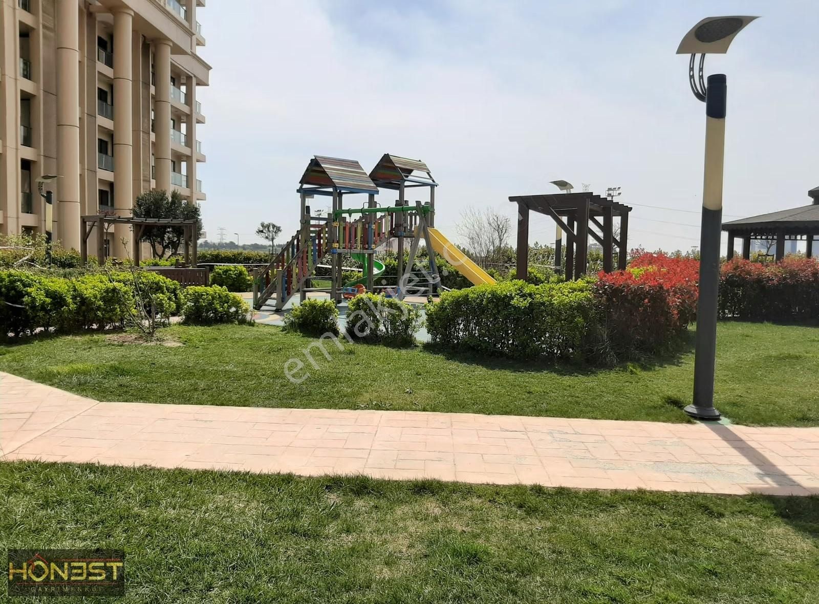 Kiptaş Venezia Mega Satılık 1+1 Full Eşyalı Büyük Daire..avm Mnz - Görsel 6