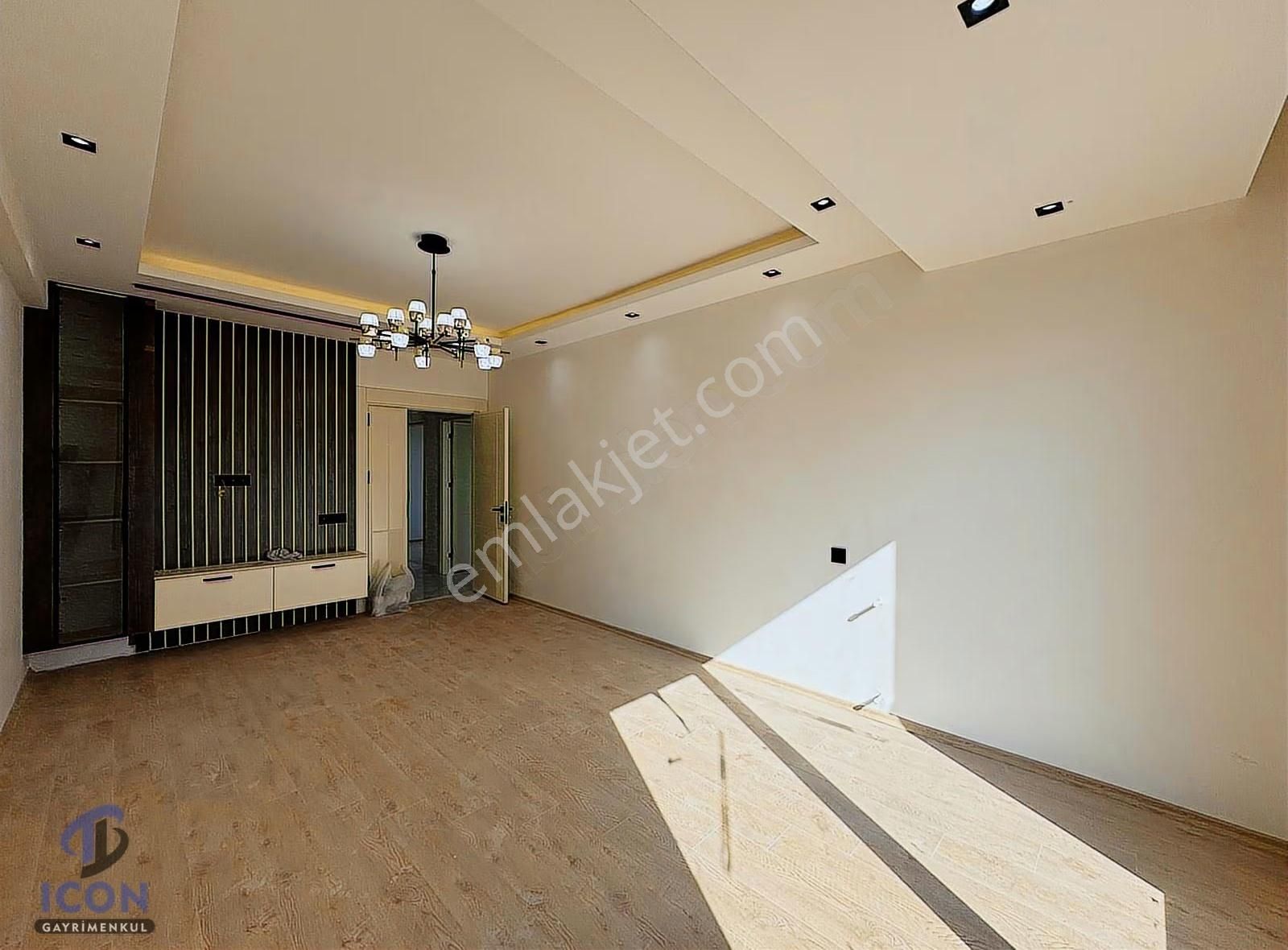 Icon'dan 75.yıl Mah Kaliteli Malzeme Geniş Oturum Gerçek Bm 2+1 - Görsel 7