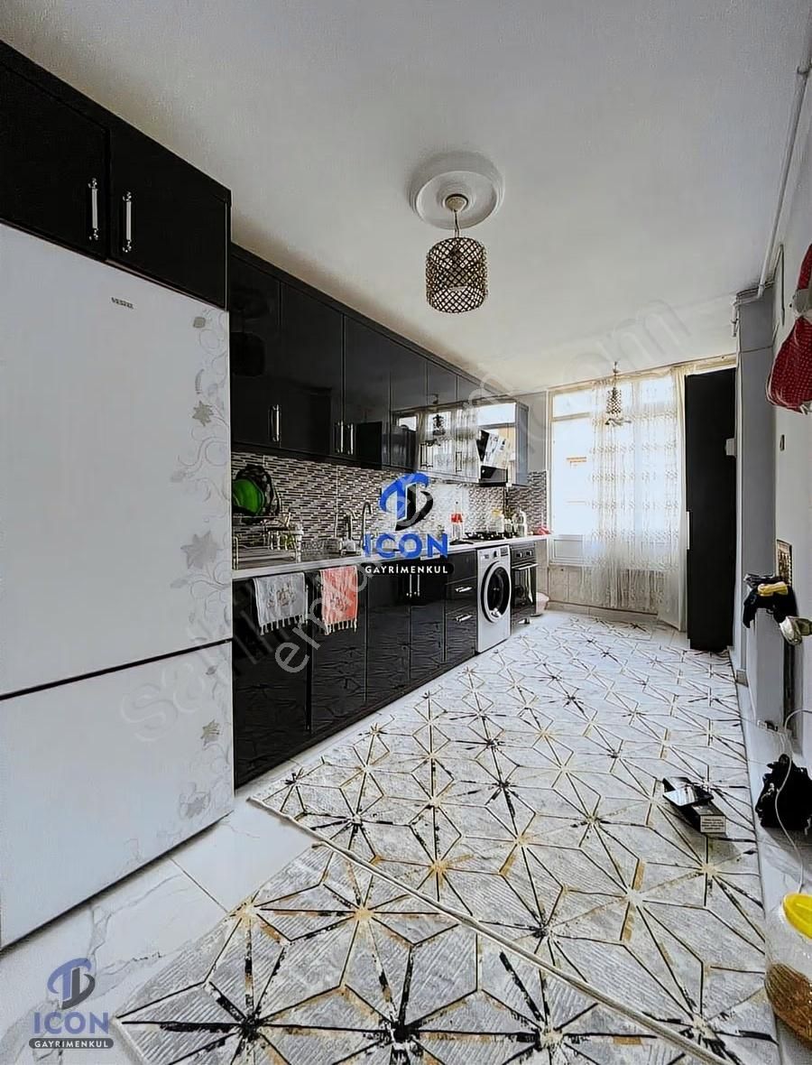 Icon'dan Lokasyon Harikası 3+1 Denize 100m