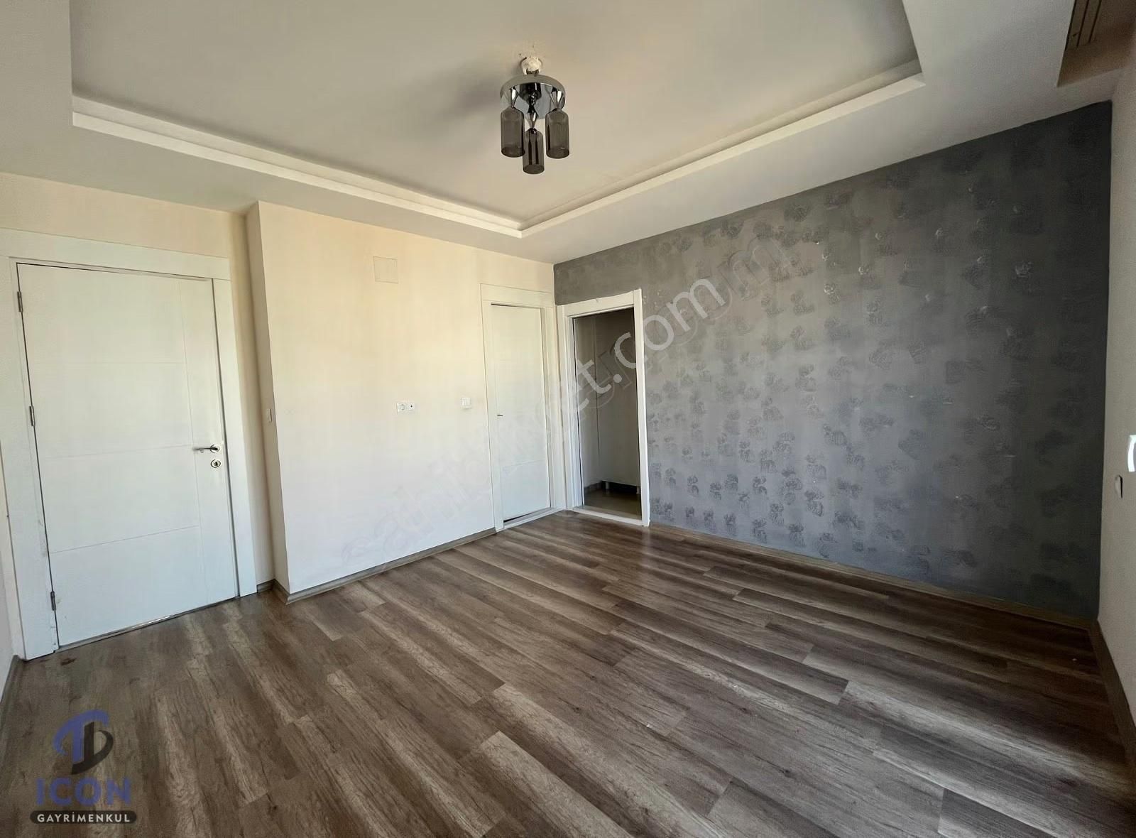 Icon'dan Akdeniz Mah'de Havuzlu Site İçi 3+1 Bağımsız Mutfak - Görsel 23