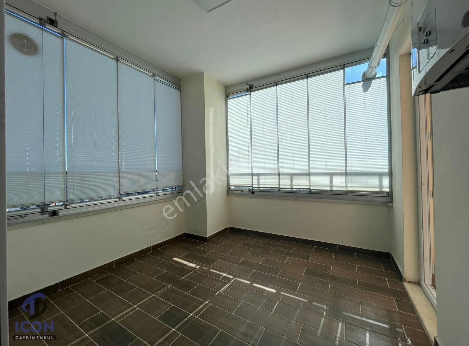 Icon'dan Akdeniz Mah'de Havuzlu Site İçi 3+1 Bağımsız Mutfak - Görsel 17