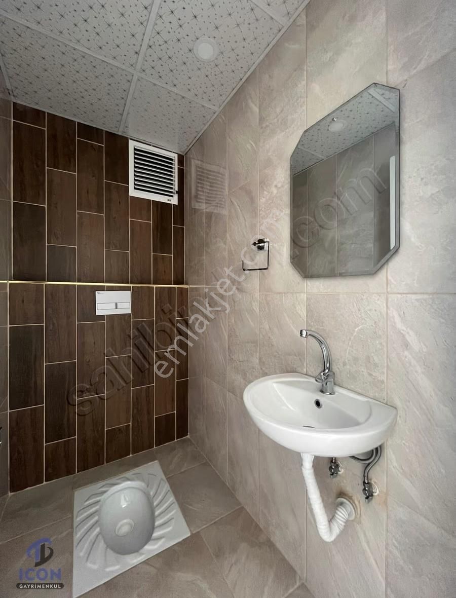 Icon'dan Akdeniz Mah'de Havuzlu Site İçi 3+1 Bağımsız Mutfak - Görsel 3