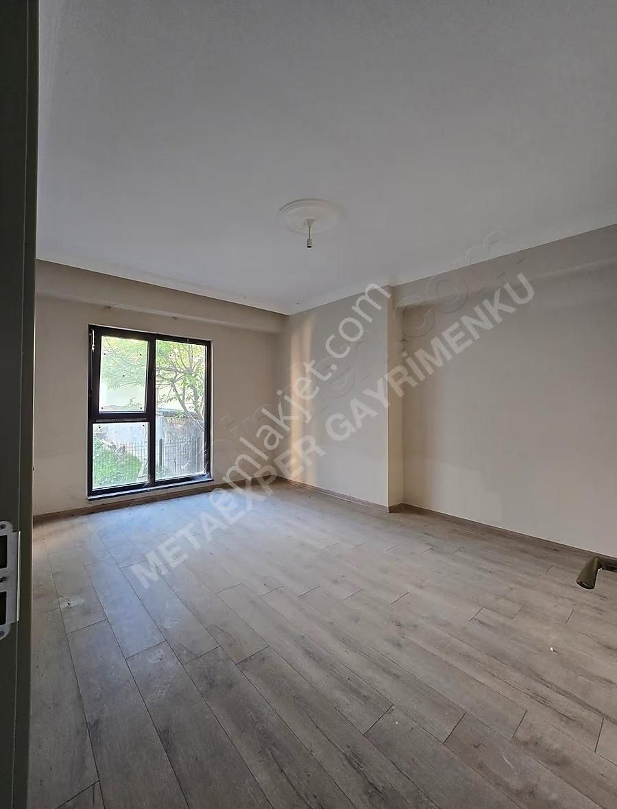 Şehrin Merkezinde Size Özel Bahçeli 1+1 Satılık Daire - Görsel 13