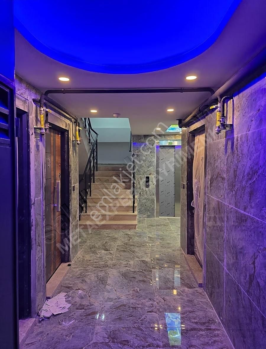 Şehrin Merkezinde Size Özel Bahçeli 1+1 Satılık Daire - Görsel 30