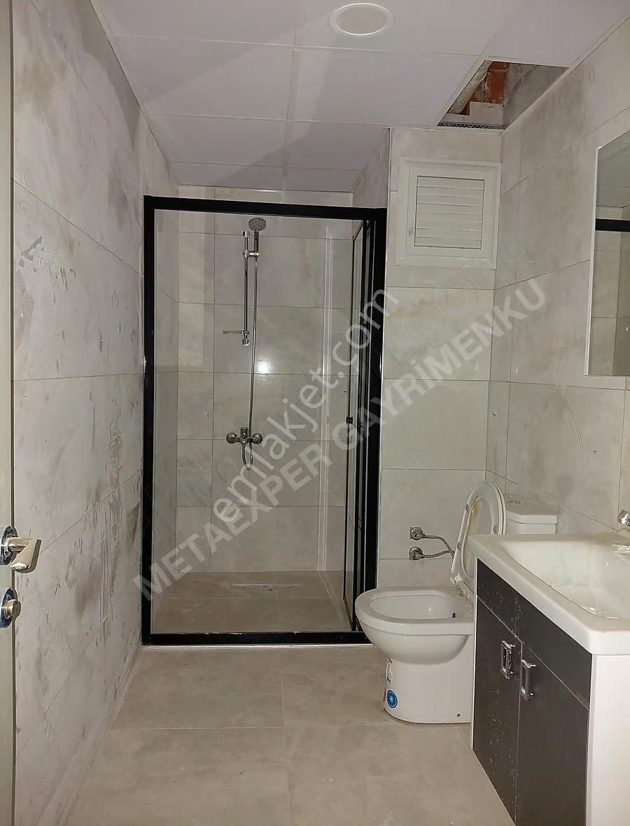 Şehrin Merkezinde Size Özel Bahçeli 1+1 Satılık Daire - Görsel 19