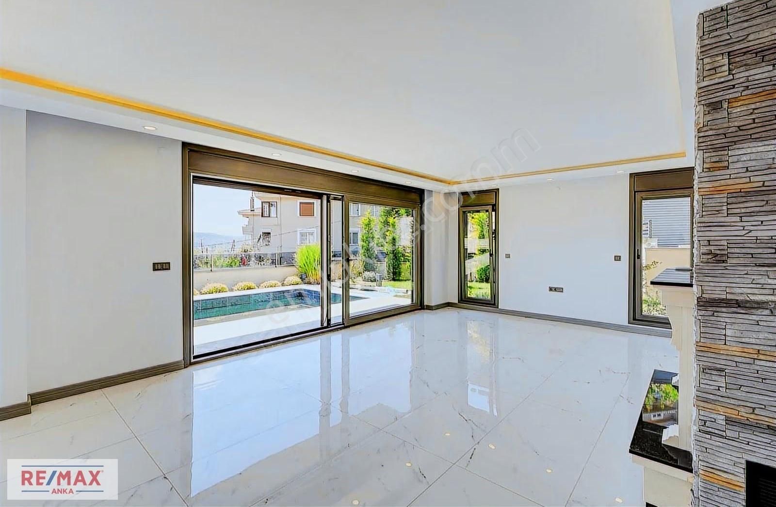 Remax Anka'dan A Plus 6+1 Tripleks Müstakil Villa - Görsel 14