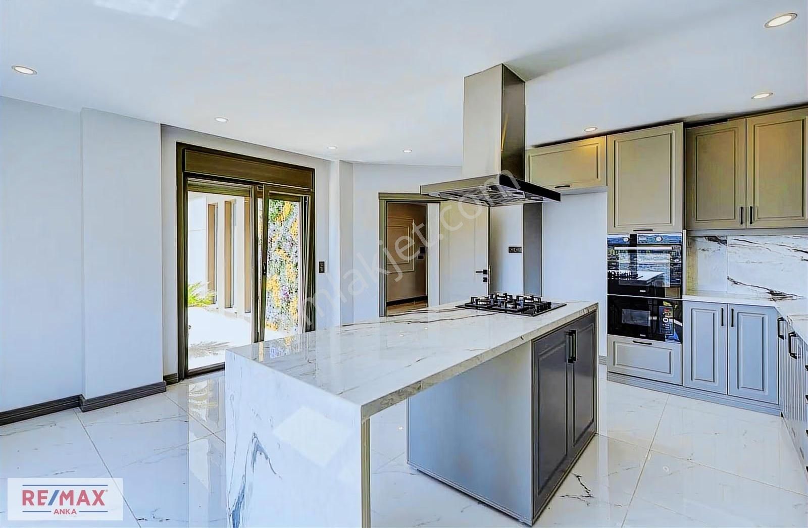 Remax Anka'dan A Plus 6+1 Tripleks Müstakil Villa - Görsel 2