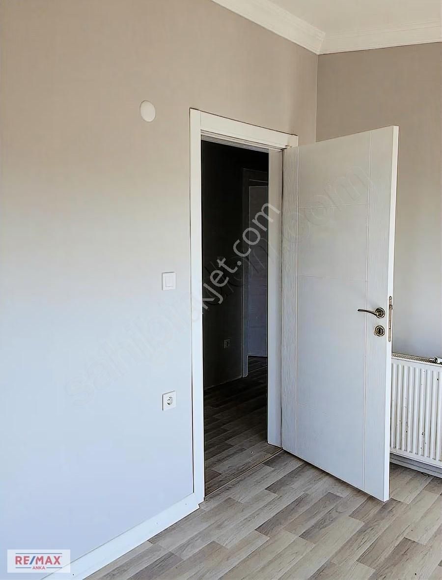 Remax Anka'dan Şile Merkezde 2+1 Satılık Deniz Manzaralı Çatıkat - Görsel 6