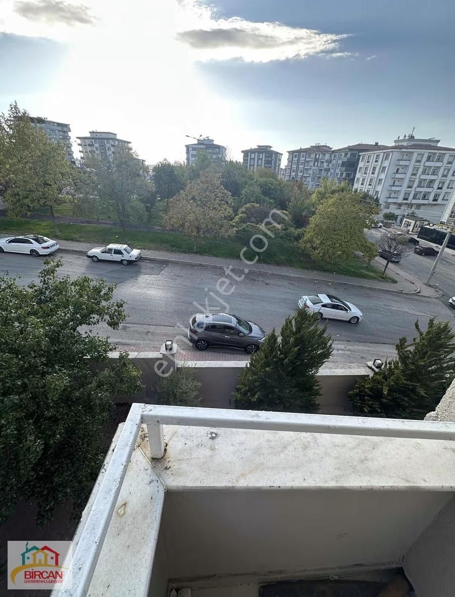 Yeditepe De Lüx Kiralık 1 + 1 Balkonlu Asansörlü Rezidans - Görsel 3