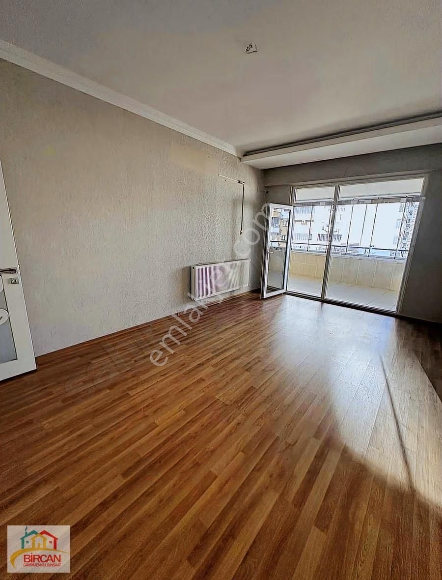 Karataşta Satlık Masrafsız 4+1 Ara Kat 220 M2 Daire - Görsel 26