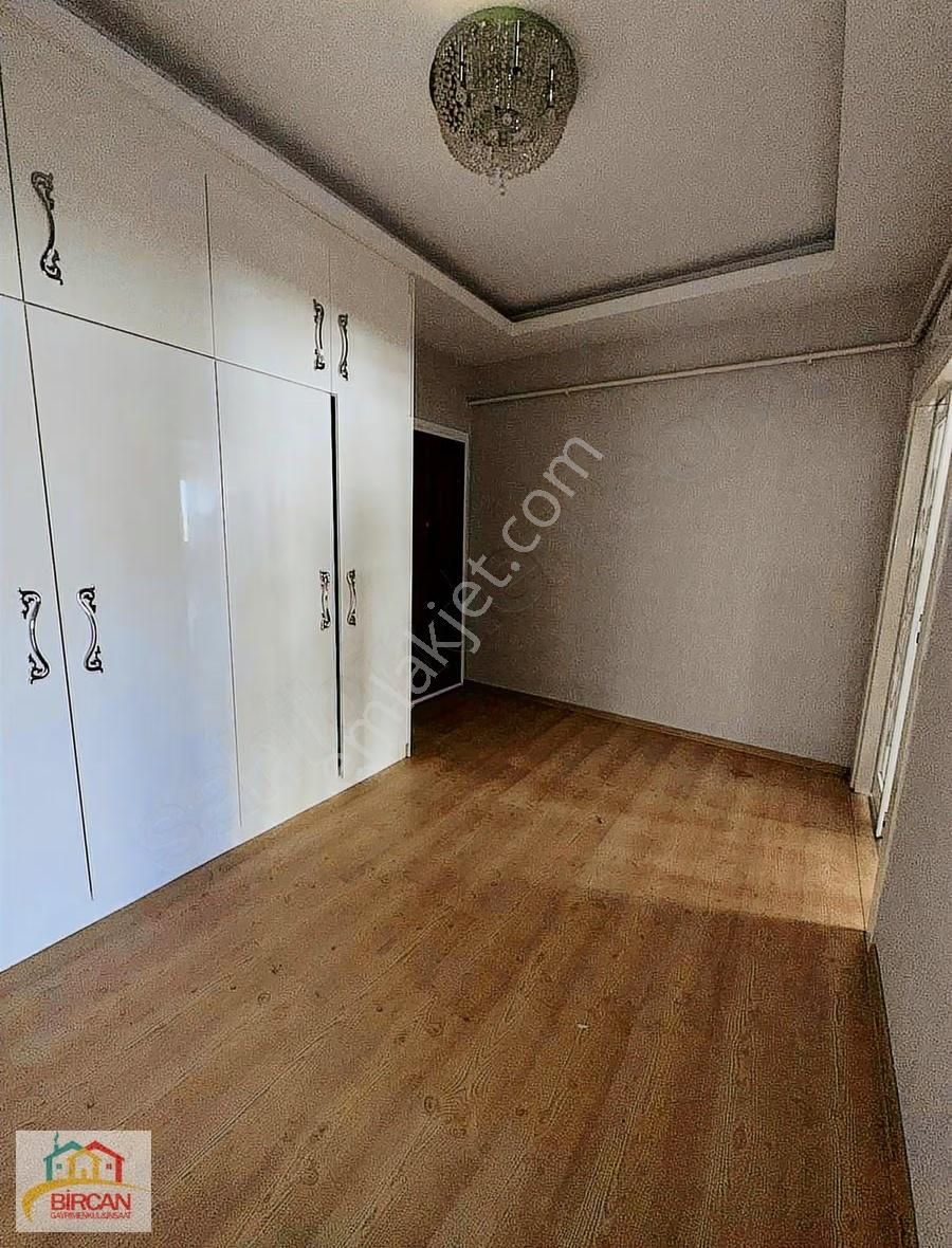 Karataşta Satlık Masrafsız 4+1 Ara Kat 220 M2 Daire - Görsel 21