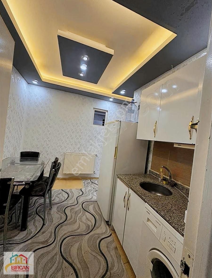 Yeditepe'de Tramvaya Sıfır Kiralık 2 + 1 Balkonlu Eşyalı Stüdyo - Görsel 4