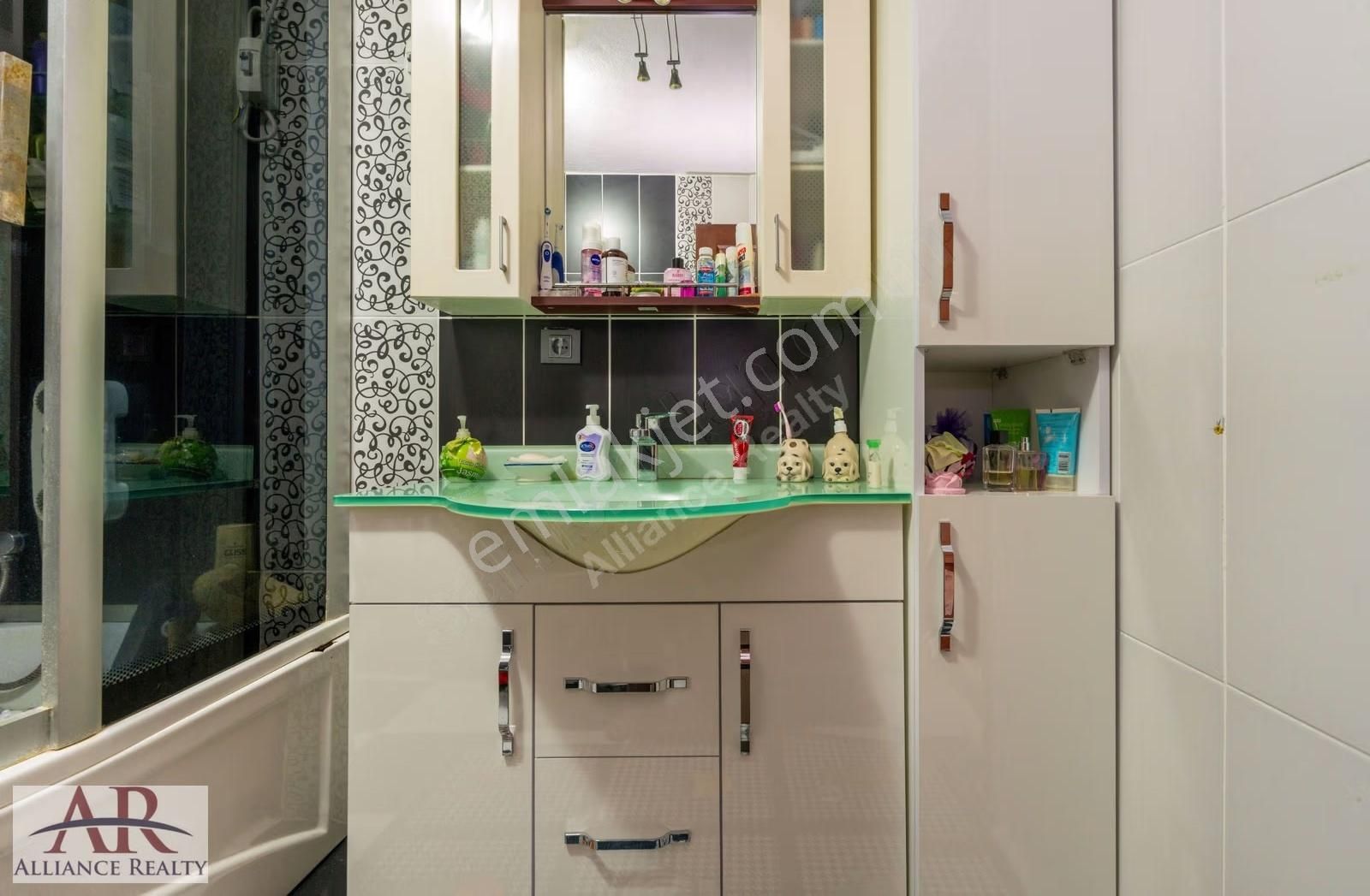 Hurma Ekizoğlu Sitesi 3+1 Arakat Doğalgaz,havuz,panjur,otopark - Görsel 13