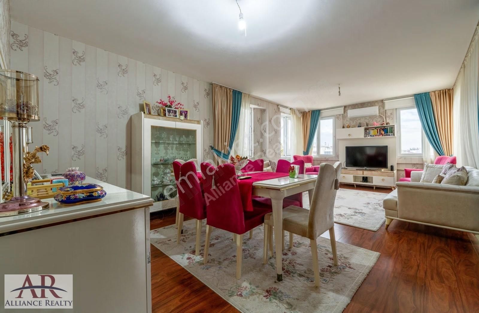 Hurma Ekizoğlu Sitesi 3+1 Arakat Doğalgaz,havuz,panjur,otopark - Görsel 6