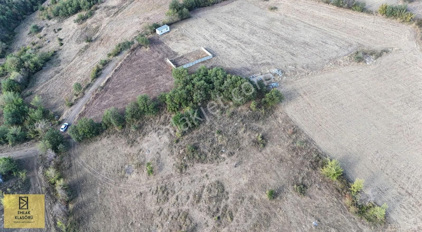 Geyve Eşmede Manzaralı 6.700 M² Yatırımlık Tarla - Görsel 7