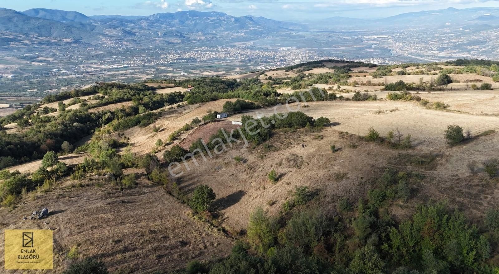 Geyve Eşmede Manzaralı 6.700 M² Yatırımlık Tarla - Görsel 11