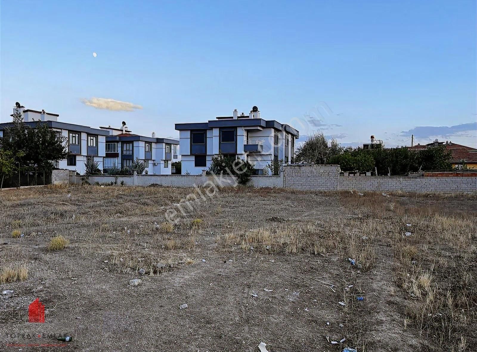 Karahüyük'de 534m2 Satılık Villa Arsası - Görsel 12