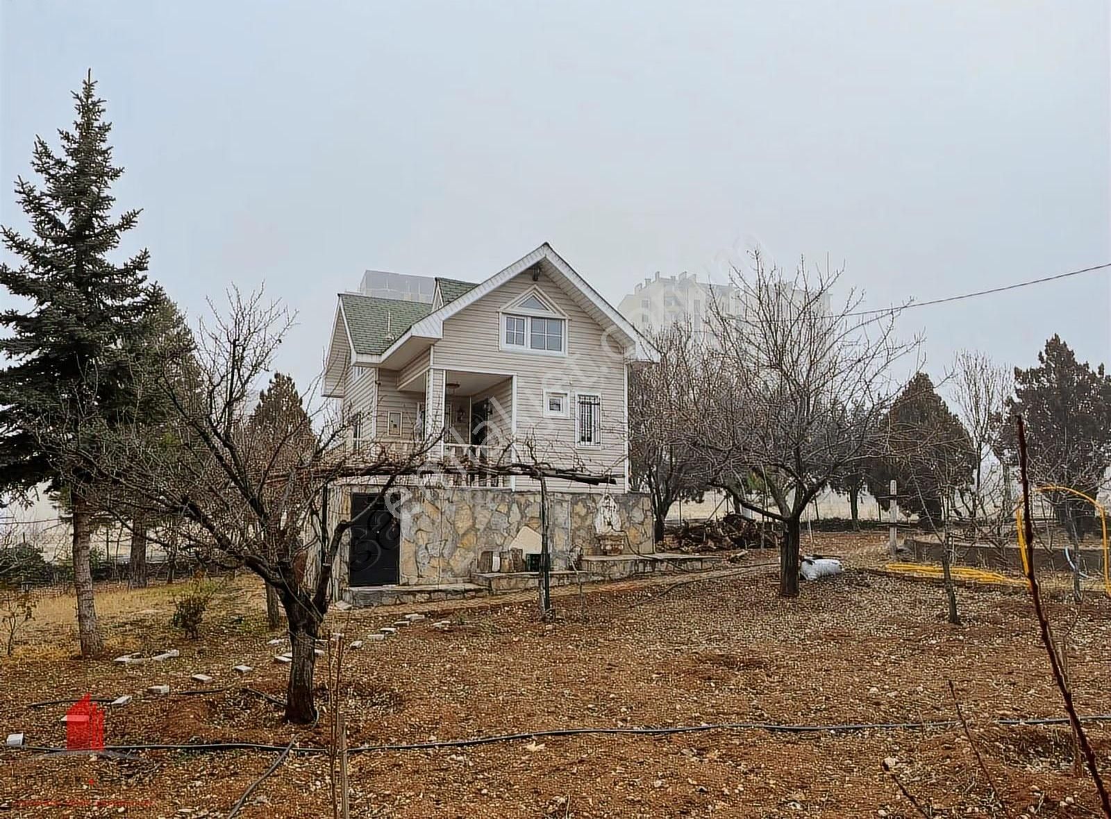 Kozağaçta Köşe 1153m2 Arsada Satılık Kurulu Bahçe