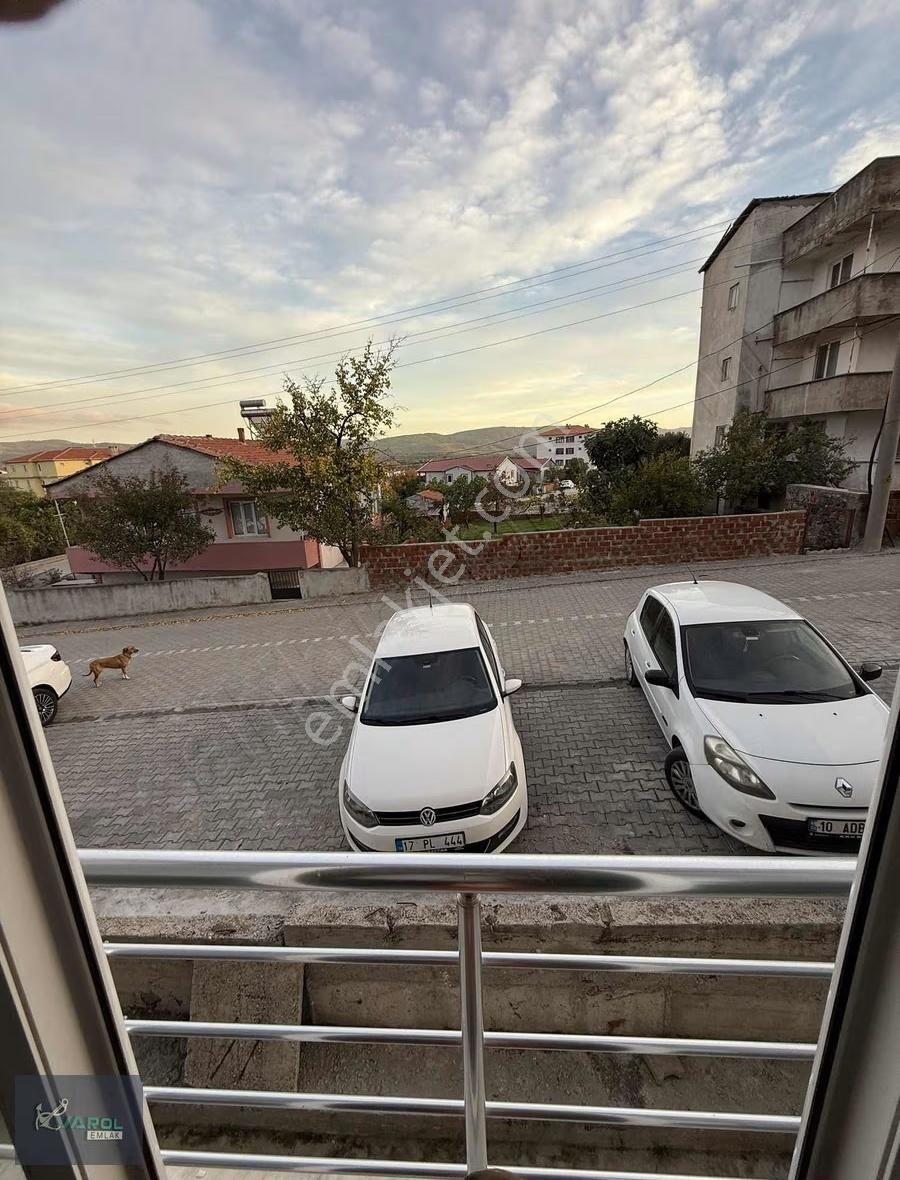 Merkezi Konumda 3+1 Doğalgazlı Kapalı Balkonlu Kiralık Daire - Görsel 11