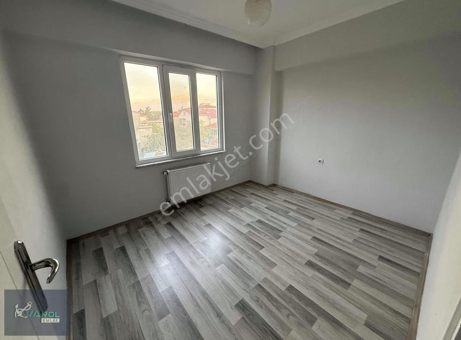Merkezi Konumda 3+1 Doğalgazlı Kapalı Balkonlu Kiralık Daire - Görsel 22