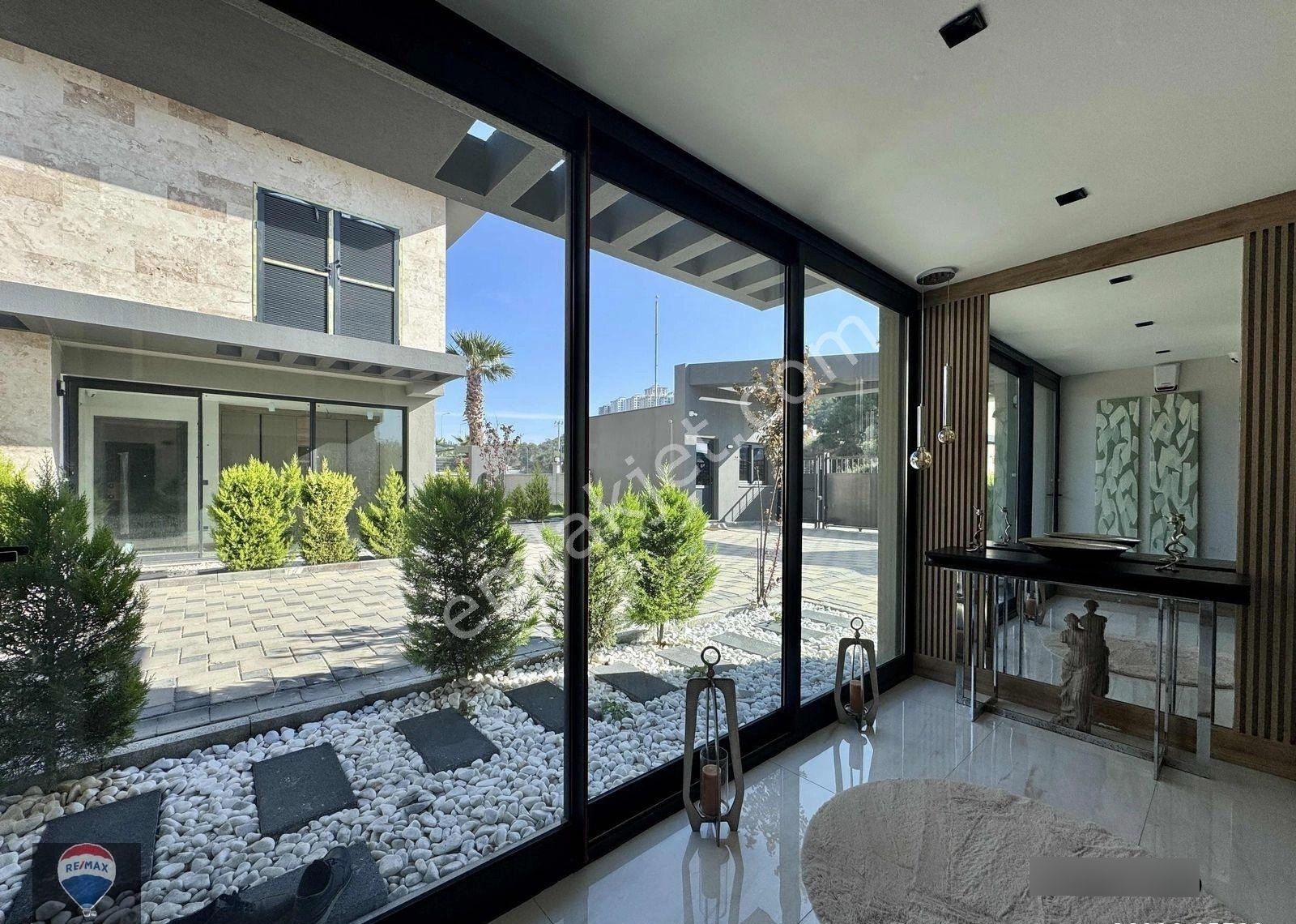 Kuşadası Yavansu’da Akıllı Ev Sistemi, Özel Havuzlu, Eşyalı Ultra Lüks 4+1 Villa - Görsel 12