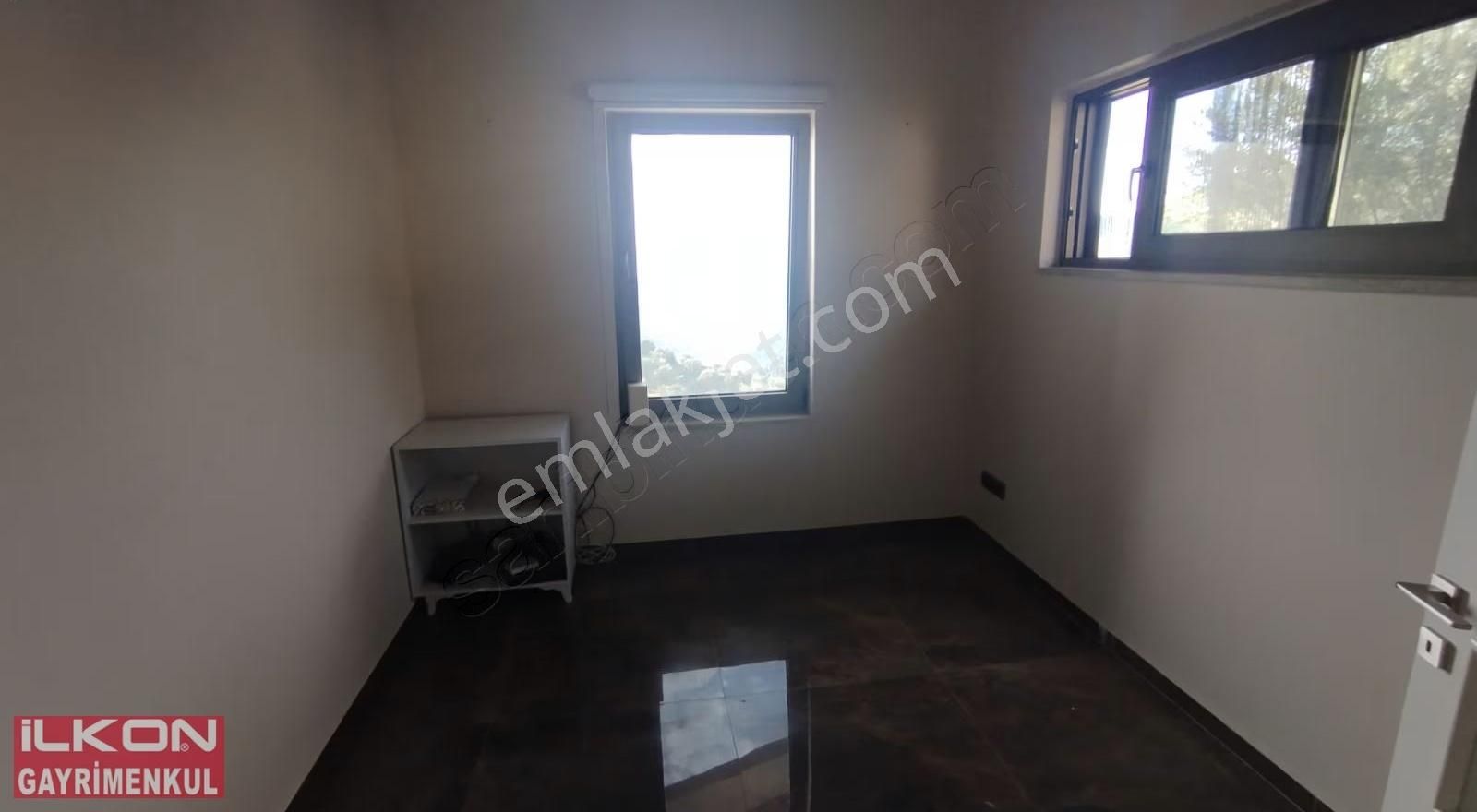 İlkon'dan İnlice'de Doğa Deniz Manzaralı Havuzlu 4+1 Malikhane - Görsel 11