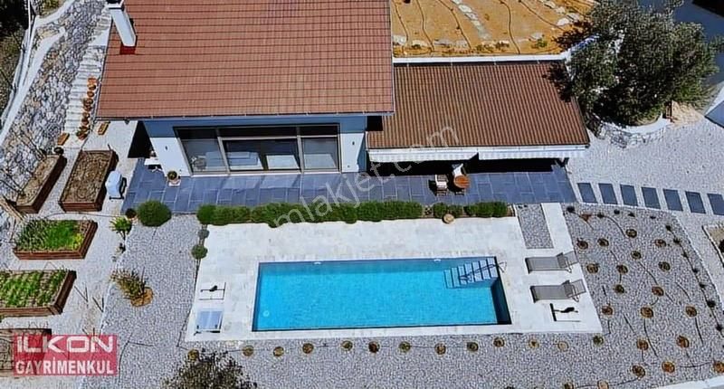 İlkon'dan İnlice'de Doğa Deniz Manzaralı Havuzlu 4+1 Malikhane - Görsel 3