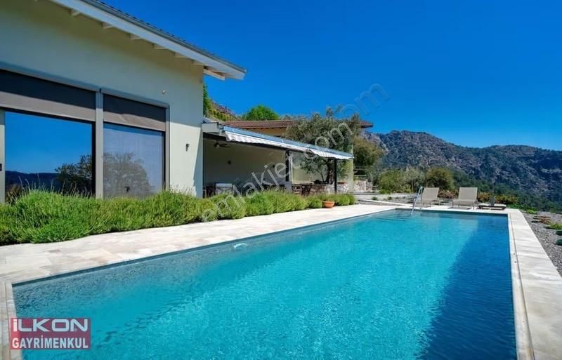 İlkon'dan İnlice'de Doğa Deniz Manzaralı Havuzlu 4+1 Malikhane - Görsel 2