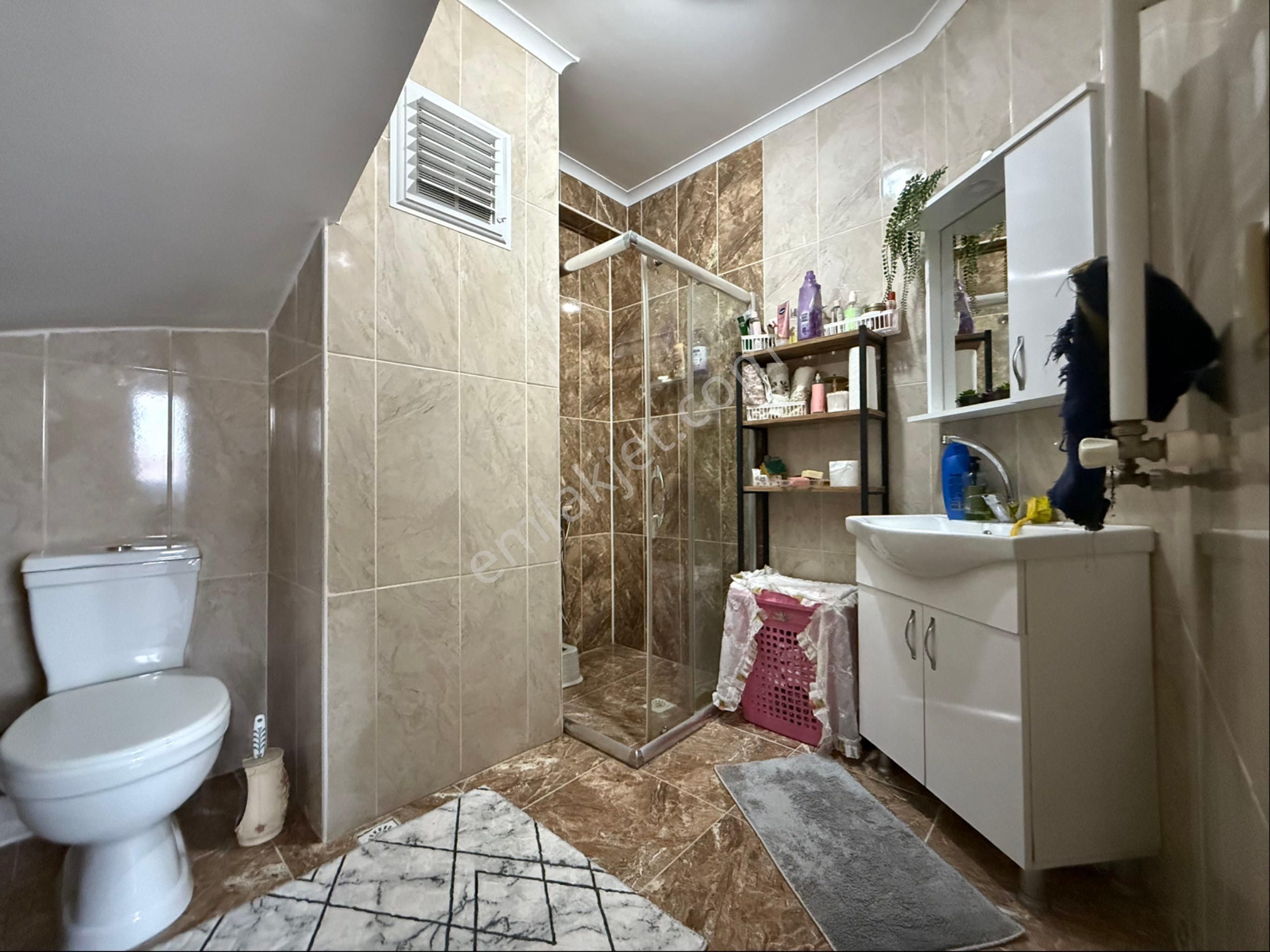 Sancaktepe Yunus Emre Mah. De 3+1 Üstdubleks Satılıktır - Görsel 16