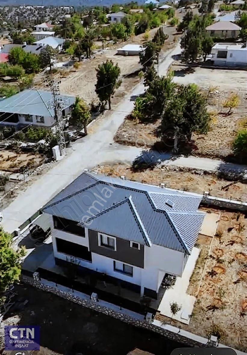 Mersin Erdemli Satılık Ultra Lüks Villa Bahçesi Var - Görsel 30