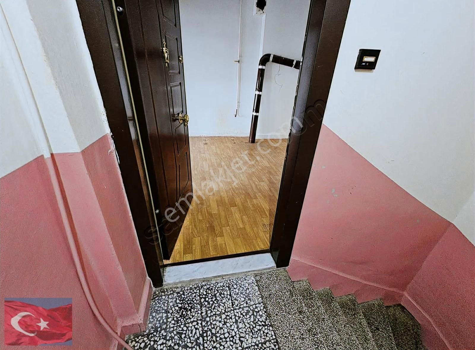 Kocamustafaşa Sümbül Efendi 3.ara Kat 75mk 2+1 3.700.000tl - Görsel 22