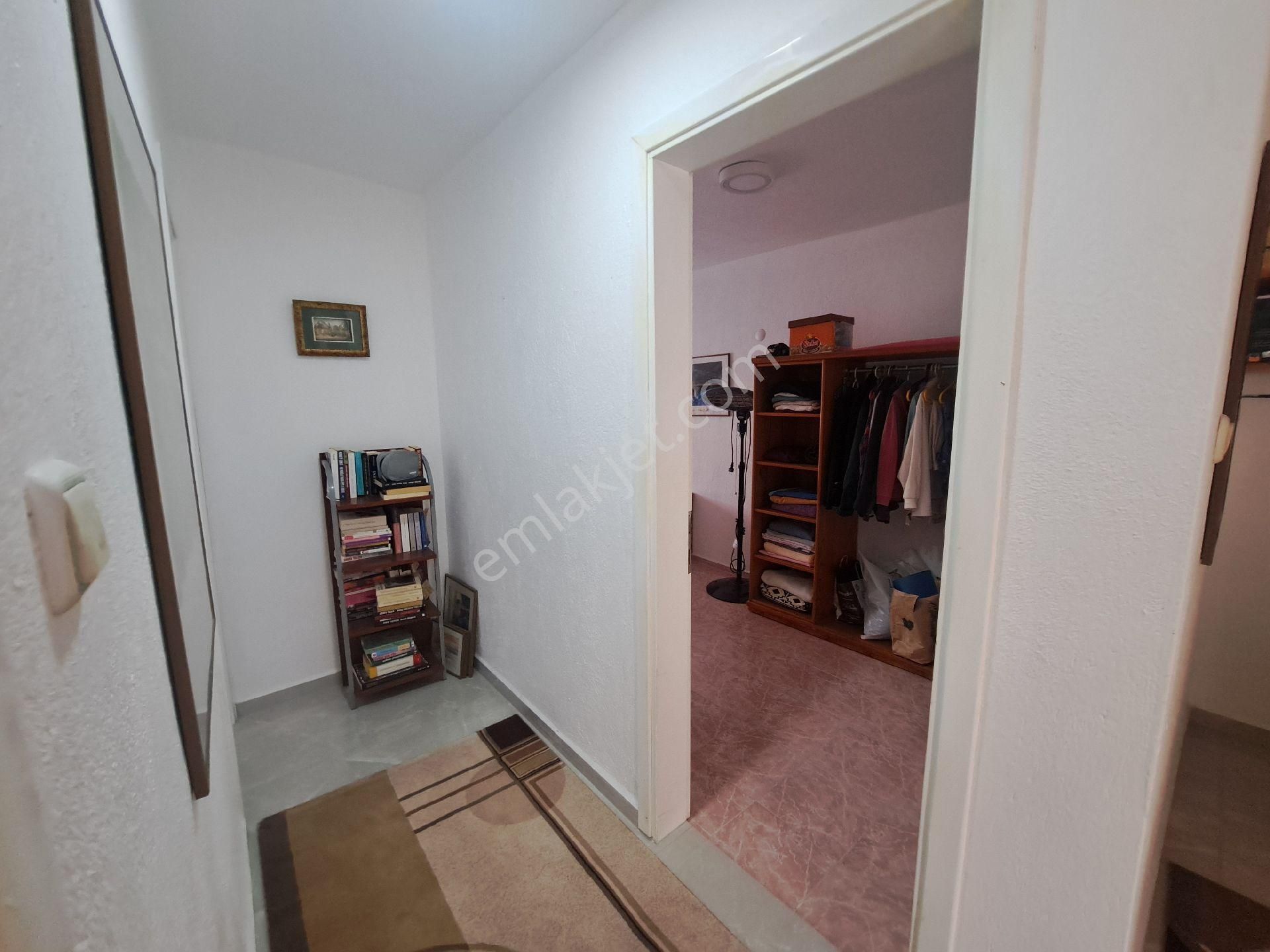 İzmir Seferihisar Ürkmez De Denize 50 Metre 6+1 Satılık Eşyalı Villa - Görsel 20