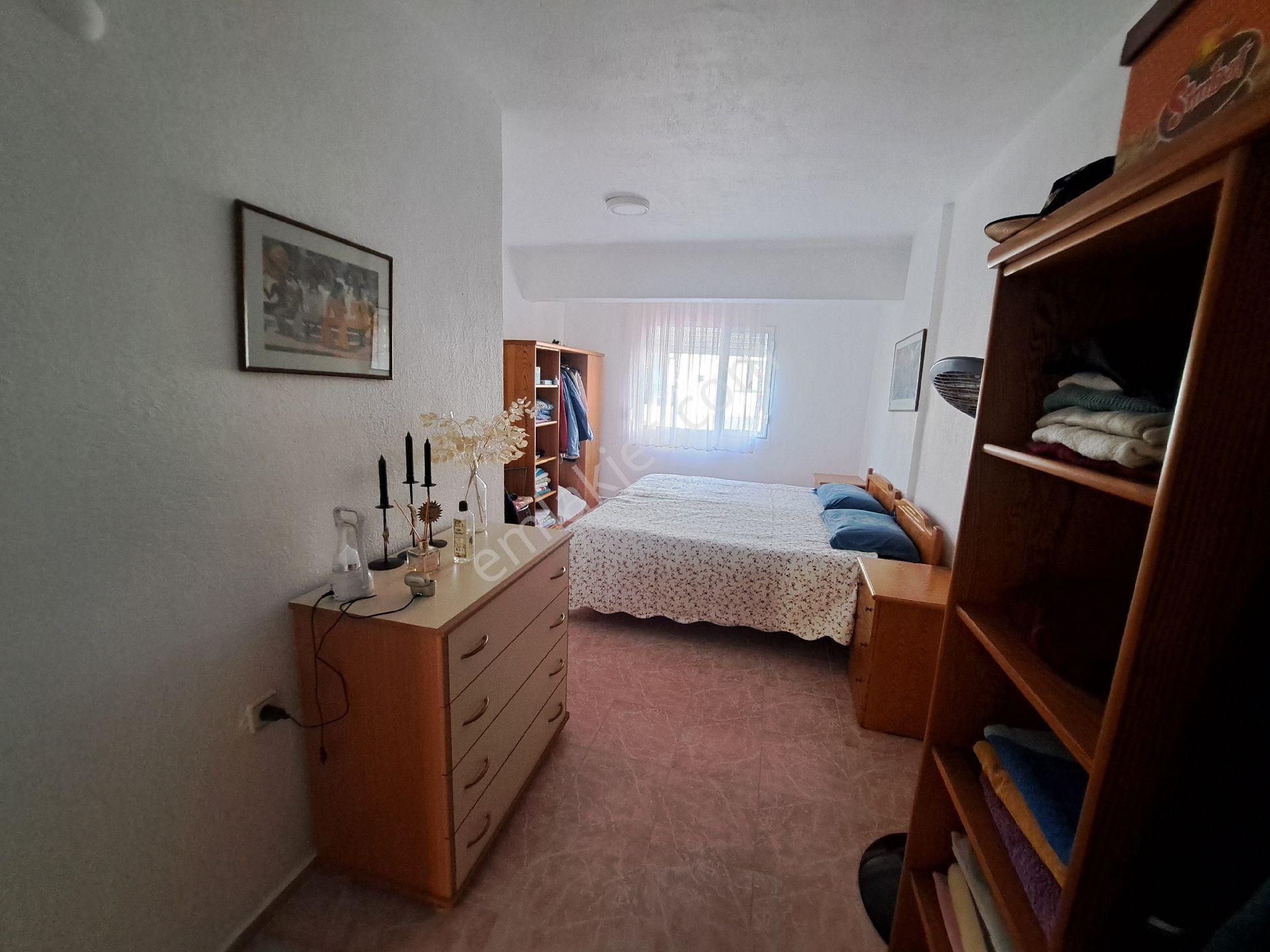 İzmir Seferihisar Ürkmez De Denize 50 Metre 6+1 Satılık Eşyalı Villa - Görsel 23