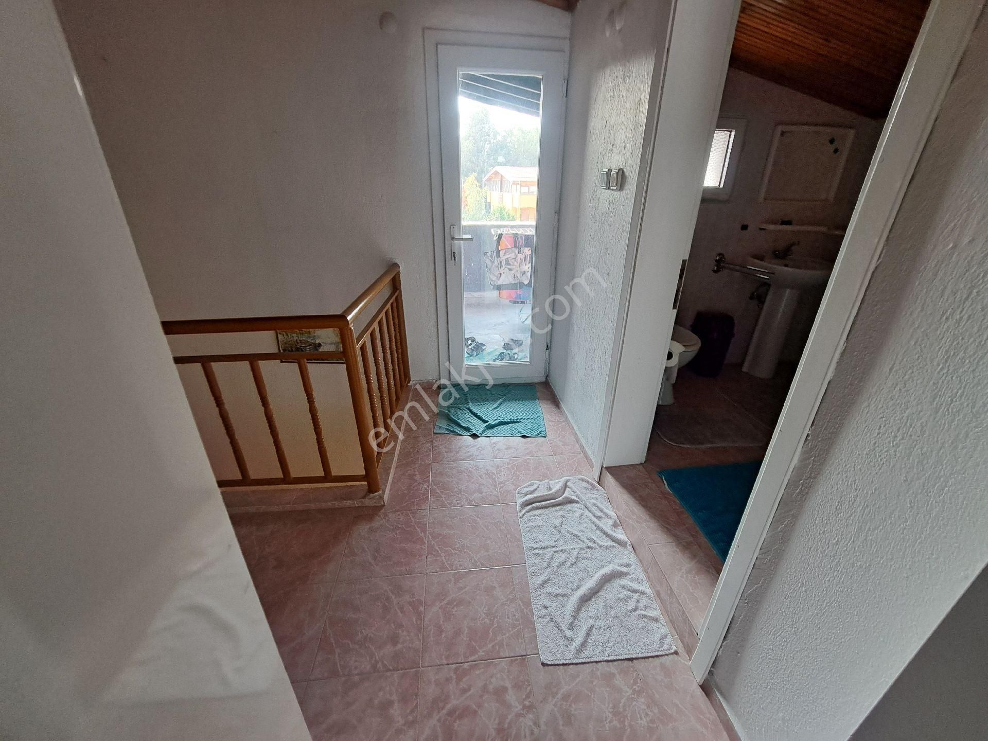 İzmir Seferihisar Ürkmez De Denize 50 Metre 6+1 Satılık Eşyalı Villa - Görsel 29