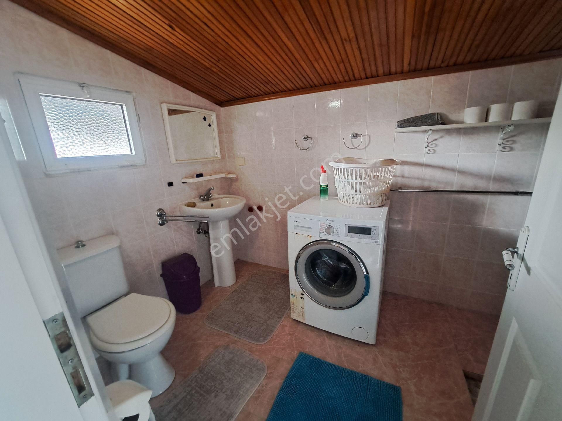 İzmir Seferihisar Ürkmez De Denize 50 Metre 6+1 Satılık Eşyalı Villa - Görsel 33