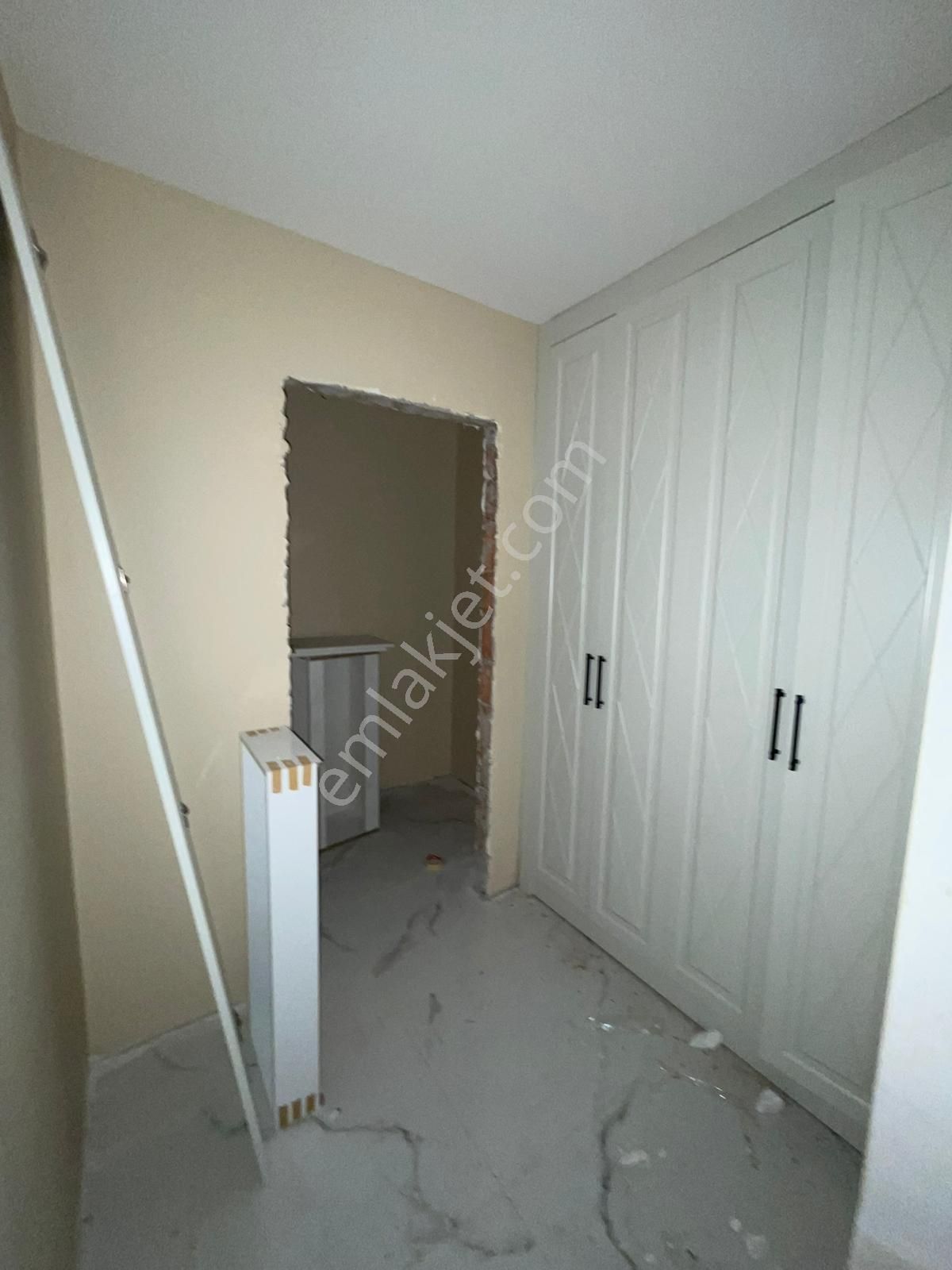 Afyon Üçok Emlaktan Güvenevler Mah Satılık Sıfır Ultra Lüx 4+1 Geniş Daireler - Görsel 13