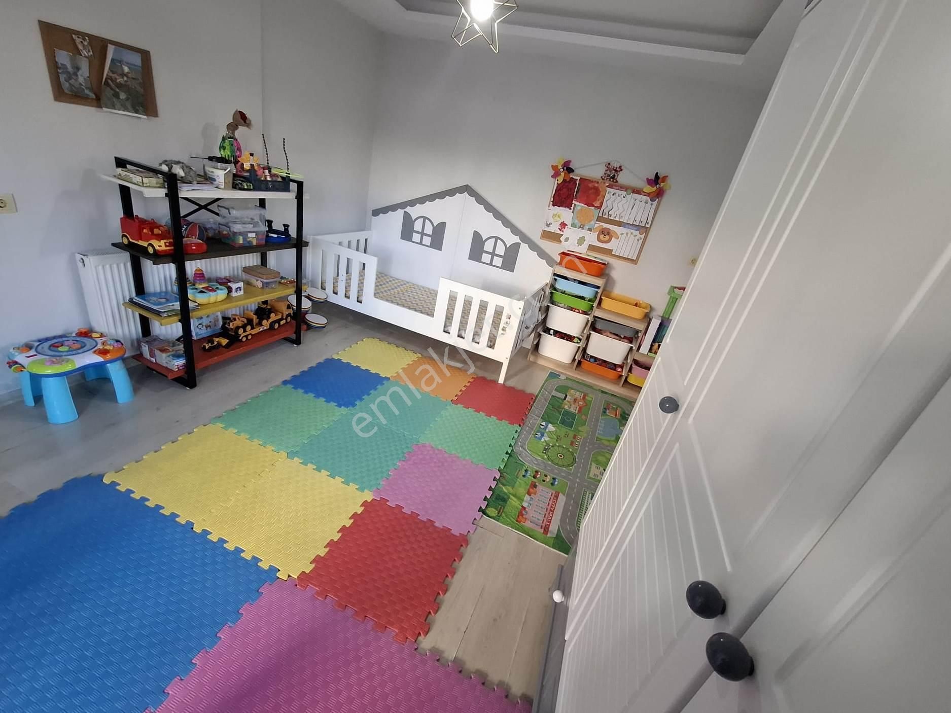 Merkez Mahallesinde Geniş Oturumlu Kombi Doğalgazlı Dairemiz - Görsel 7