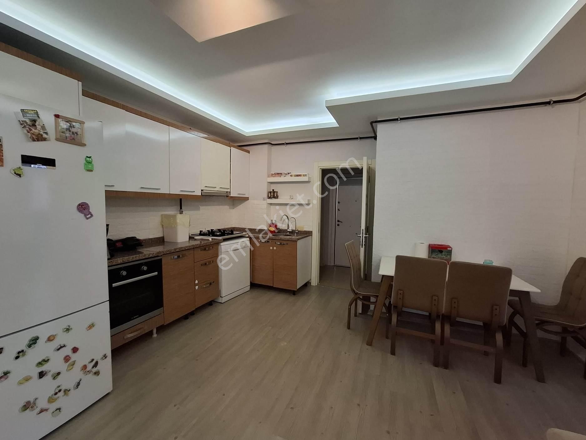 Merkez Mahallesinde Geniş Oturumlu Kombi Doğalgazlı Dairemiz - Görsel 3