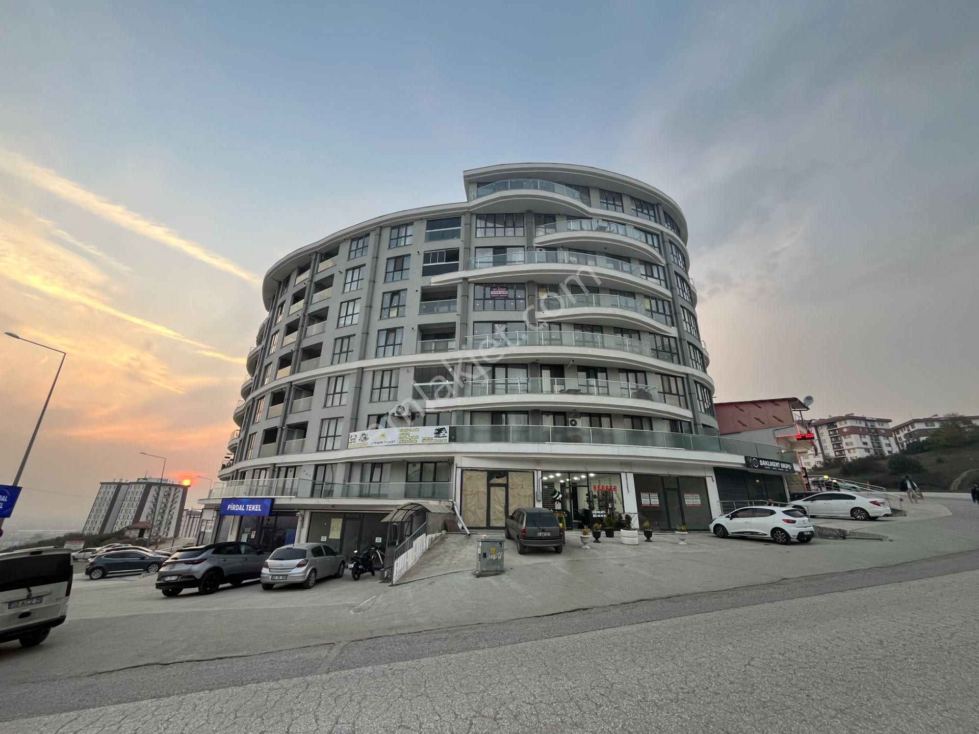 Bir Emlak'tan Konuralp Üniversite Vadi1923 Sitesinde 3+1 Satılık Daire