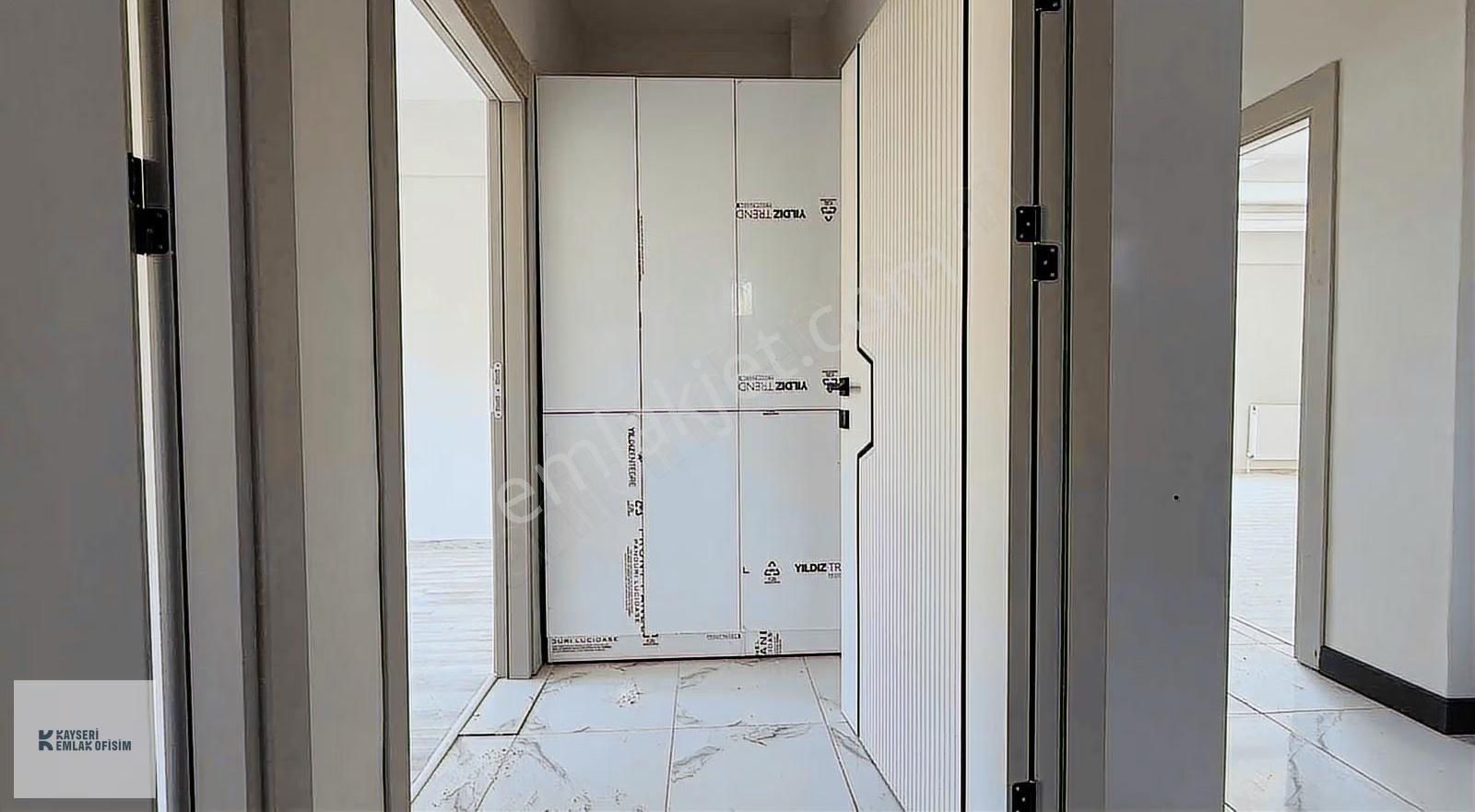 Emlak Ofisimden Generalemir Mah. 2+1 Bağımsız Mutfak Sıfır Daire - Görsel 6