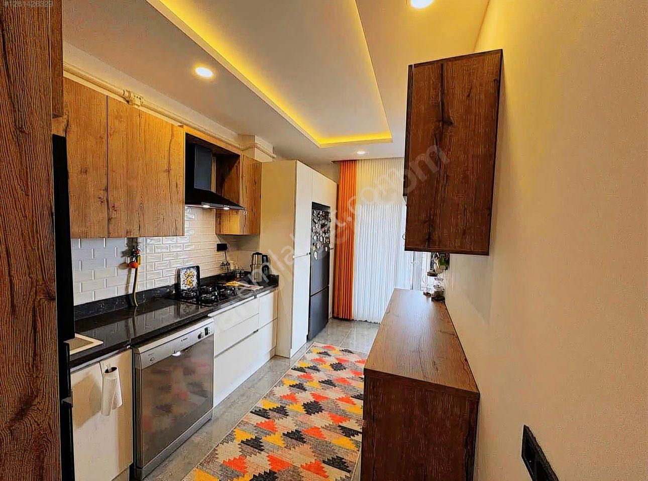 Geniş Ferah Ayrı Mutfak 3 T 1 Arayanlar İçin Süper Bir Daire - Görsel 17